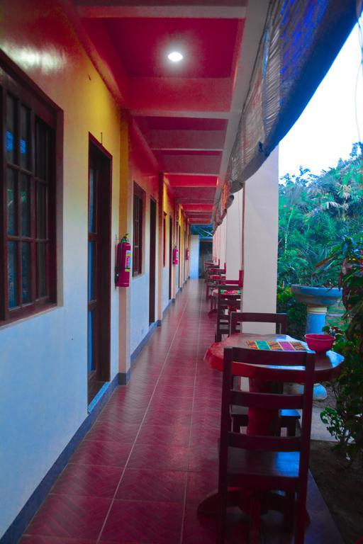 Michelle Pensión Puerto Princesa Exterior foto